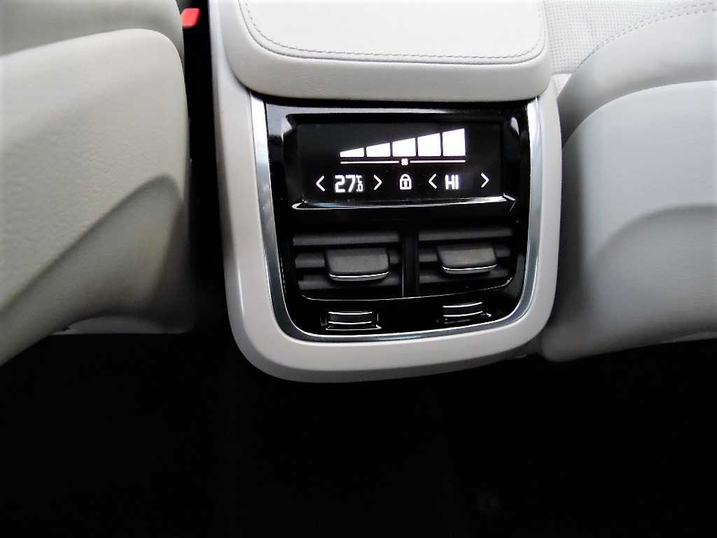 Volvo  XC90 Inscription, B5 AWD mild hybrid, 7 Καθίσματα