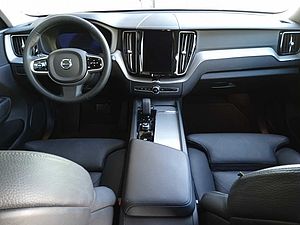 Volvo  XC60 Plus, B4 AWD mild hybrid, Πετρέλαιο, Bright